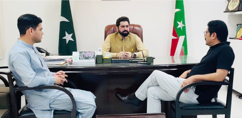 Dr. Shafqat Ayaz's met with chairman Mardan Board, Professor Jehan Zeb