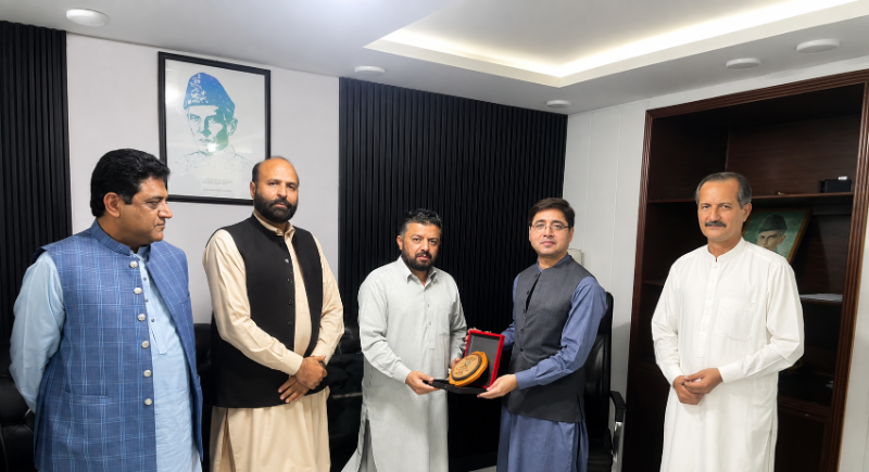 Secretary ST&IT presents a commemorative shield to Additional Secretary Mr.Shiraz as a token of appreciation for his dedicated services and valuable contributions, on the occasion of his transfer.